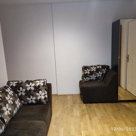 Fabian Central Apartment Bucarest Exterior foto