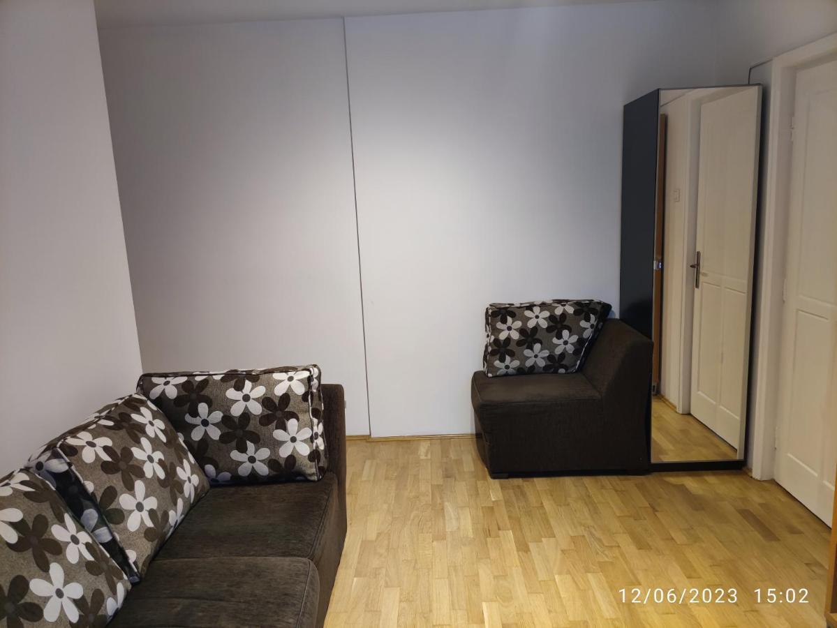 Fabian Central Apartment Bucarest Exterior foto